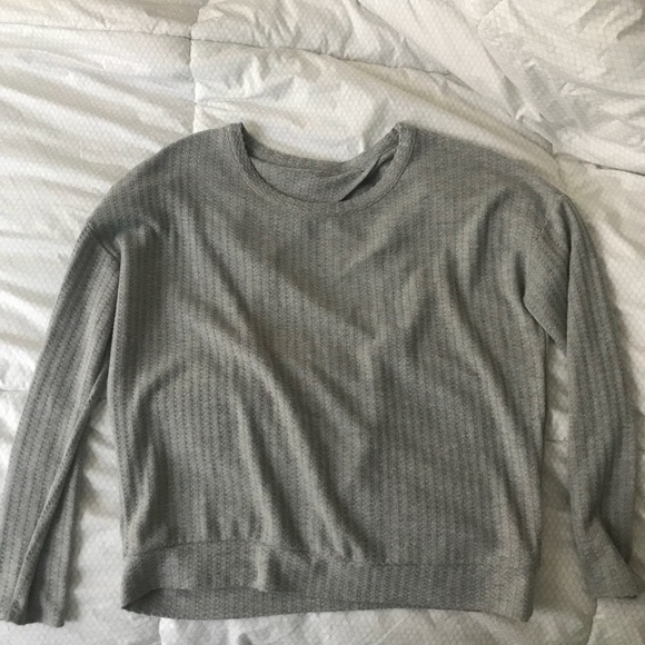 long sleeve open back top! size medium! - Picture 1 of 2